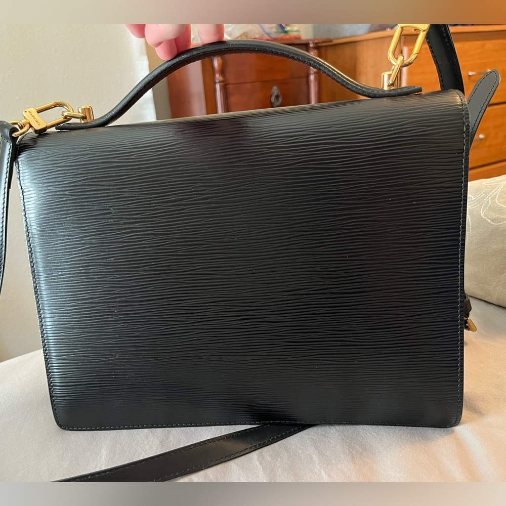 Louis Vuitton Black Epi Monceau Authentic Vintage Handbag with 2 S Keys - Picture 7 of 12